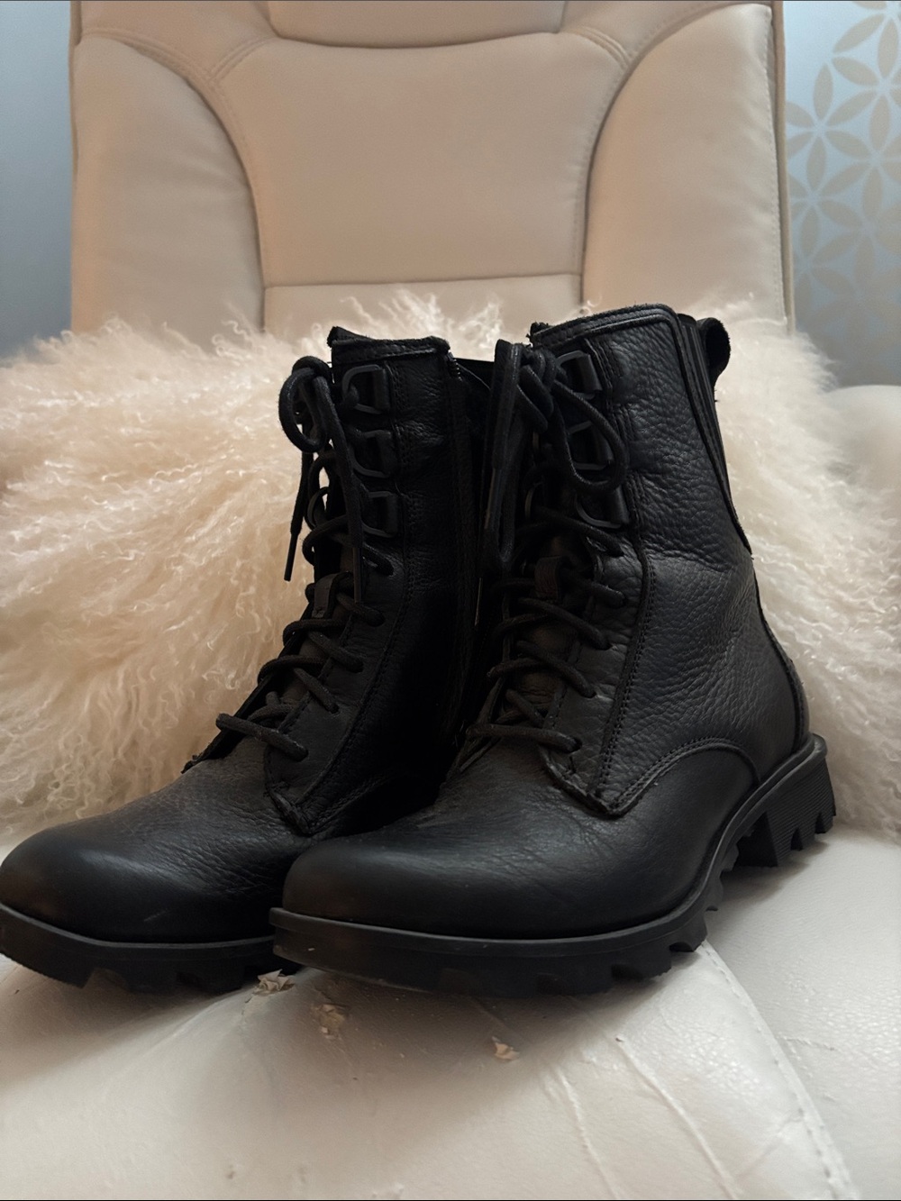 Sorel Black Leather Lace-Up Combat Boots - Women's